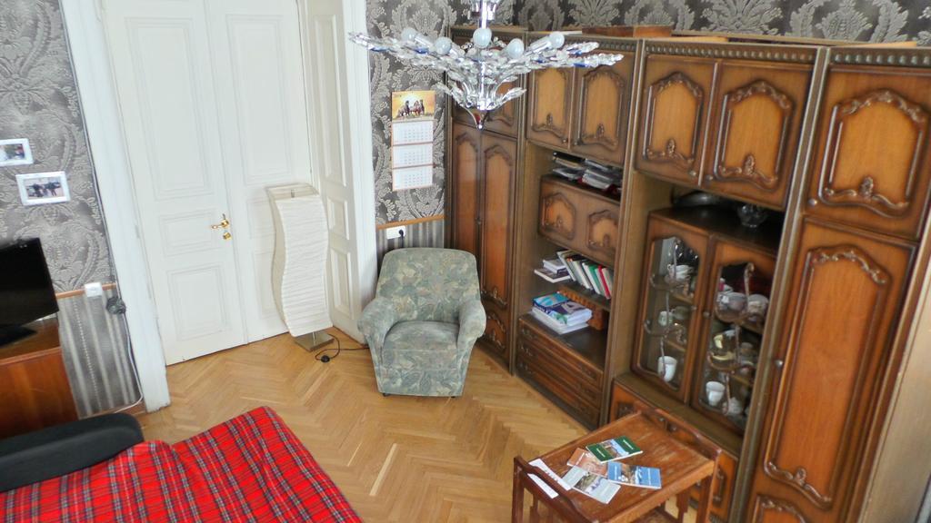 Ia'S Homestay Tbilisi Esterno foto